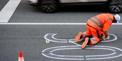 Die Stadt Winterthur will auf der vielbefahrenen Technikumstrasse Tempo 30 einführen. Das Verwaltungsgericht hat nun Beschwerden dagegen abgewiesen. (Symbolbild)
