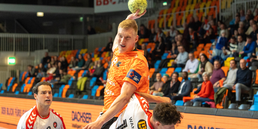 Dank Toren unter anderem von Ariel Pietrasik (Bild) gehen die Hausherren mit 5:1 in der siebten Spielminute in Führung. 