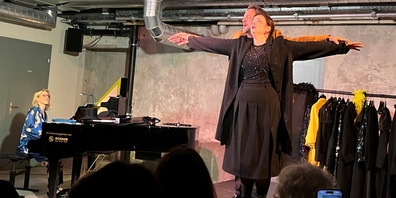 Anna Gitschthaler, Daniel Bentz und Annkatrin Isaacs gestalten die Oper auf eine frische, freche und nahbare Weise.