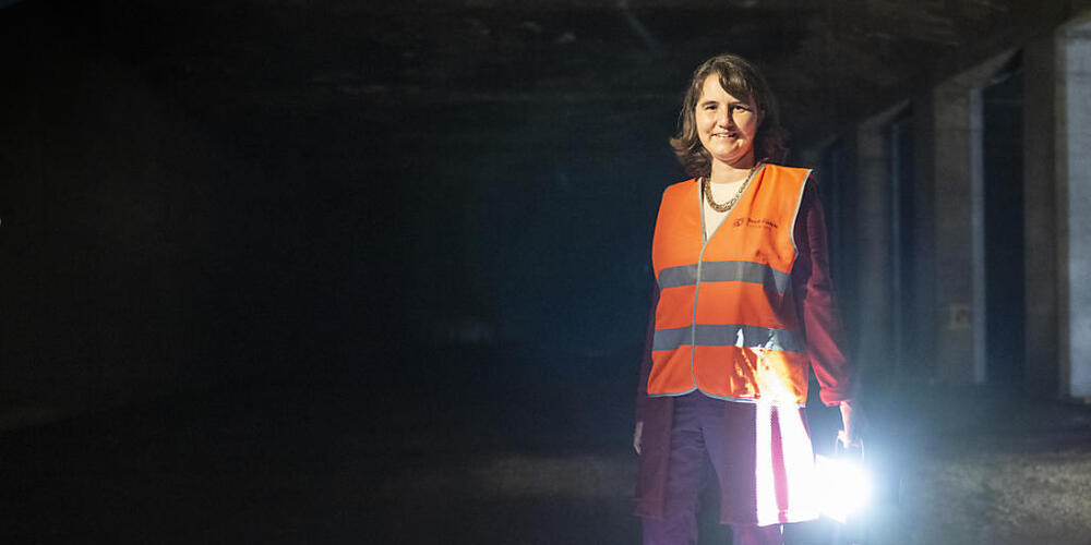 Die Stadt Zürich baut weiter. Beinahe fertig ist der Velotunnel unter dem Hauptbahnhof. Stadträtin Simone Brander (SP) wird ihn am 22. Mai eröffnen. (Archivbild)