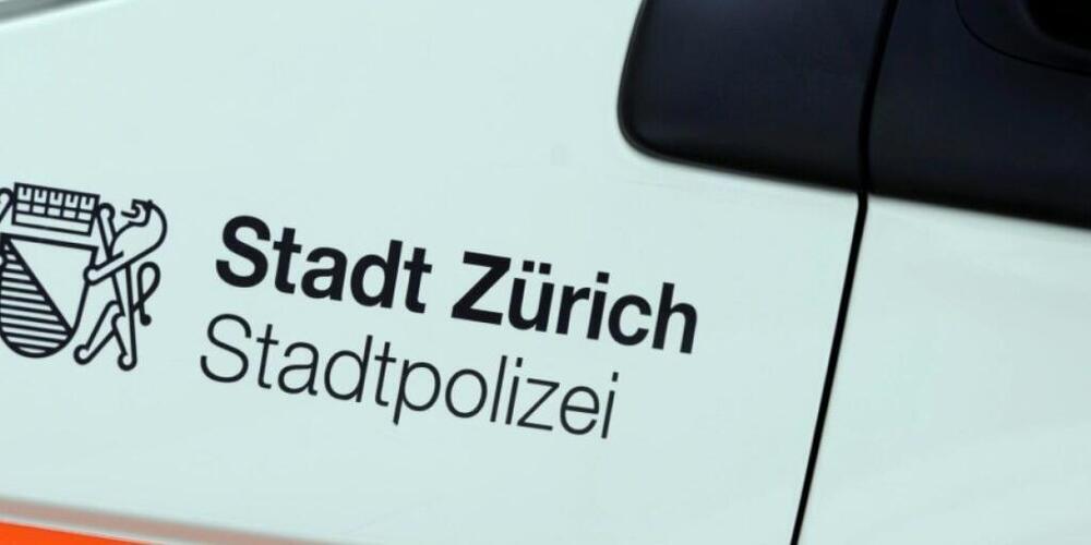 Die Zürcher Stadtpolizei rückte wegen eines Einbruchs in eine Bijouterie aus. (Symbolbild)