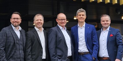 Die Bankleiter der Rheintaler Raiffeisenbanken (von links): Andreas Schmid (RB Diepoldsau-Schmitter), Patrick Windler (RB Marbach-Rebstein), Thomas Haas (RB Mittelrheintal), Norbert Lüchinger (RB Oberes Rheintal), Rolf Niederer (RB Unteres Rheintal)