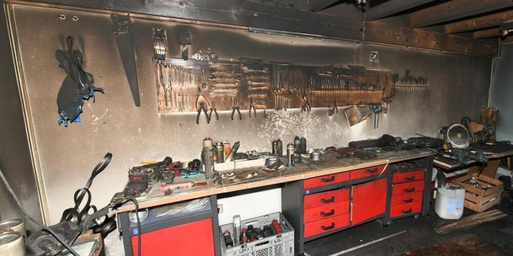 Durch den Brand entstand in der Werkstatt ein Sachschaden von mehreren Tausend Franken.