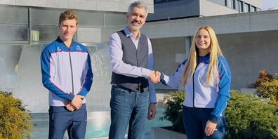 David Maier (LOC-Athlet/Squash), Michael Benvenuti (CEO Mineralheilbad) und Autorennfahrerin Fabienne Wohlwend