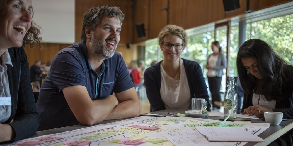 Interessierte können sich entweder mit einem eigenen Projekt anmelden oder als mitdenkende Personen Impulse einbringen