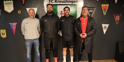 Freuen sich auf die neue Fussballsaison: Trainer Michael Pfister, Sportmanager Kürsat Ortancioglu, Captain Abbas Karaki und technischer Sportleiter Roger Keller. (v.l.)