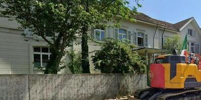 In Aarau soll die bestehende Asylunterkunft an der Rohrerstrasse abgebrochen werden und ein neues kantonales Integrationszentrum für Flüchtlinge entstehen. (Archivbild)