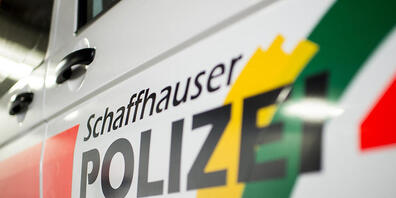 Ein 26-Jähriger wurde am Donnerstag in Schaffhausen verhaftet. Er soll als Liebesbetrüger einen Rentner um mehrere 10'000 Franken gebracht haben. (Symbolbild)