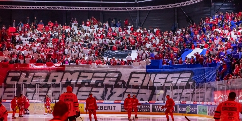 Die Fans sind solidarisch. Und auf dem Eis zeigen die Lakers ein grosses Kämpferherz.