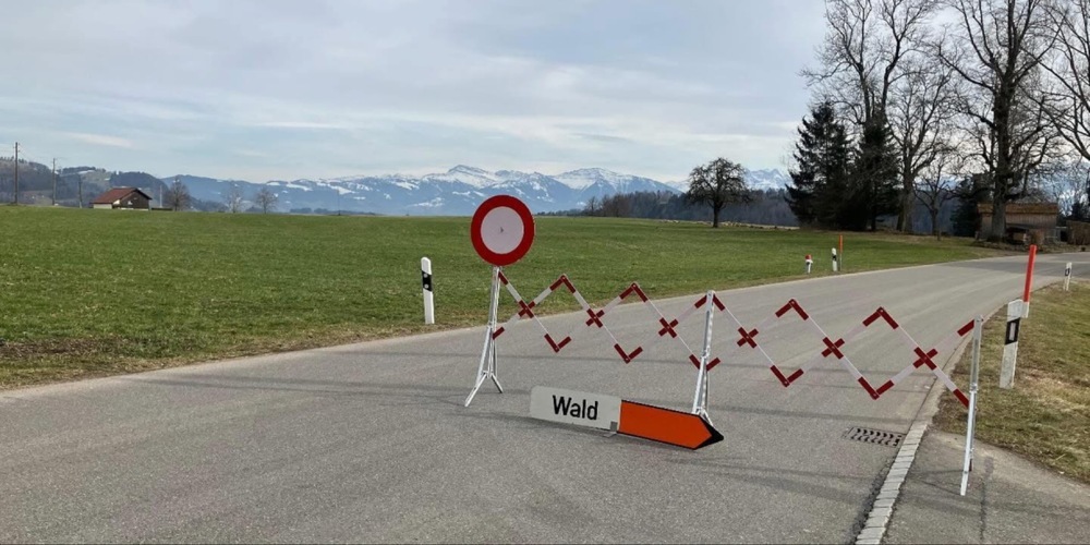 Wegen des Unfalls musste eine Umleitung eingerichtet werden.