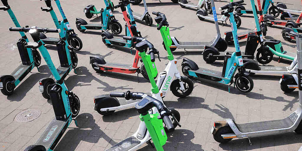 Der Brand eines E-Scooter-Akkus hat in Frauenfeld einen Feuerwehreinsatz ausgelöst. (Symbolbild)