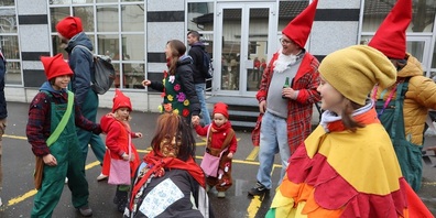 Bunte Vielfalt an Sujets an der Kreuzlinger Fasnacht.