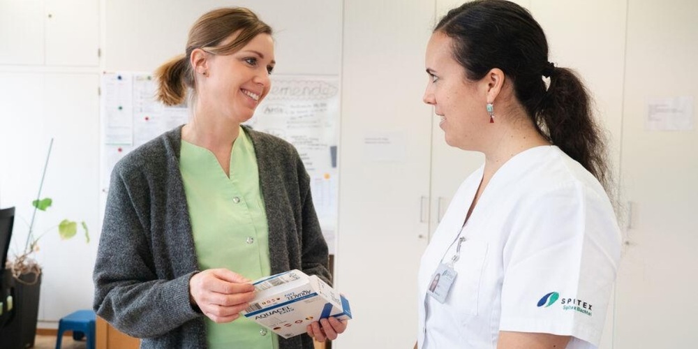 Ein Ausbildungsverbund schafft Synergien zwischen ambulanten und stationären Pflegeeinrichtungen, wie das Ausbildungsprojekt Spitex Bachtel und Zentrum Rüti zeigt.
