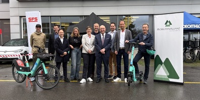 Manuel Herzog (Dott), Markus Schait (Verkehrsplaner Kt. SG), Alexander Bartl (Gemeinderat Widnau), Lucia Burtscher (42hacks), Christina Burri (SFS), Marc Stoffel (Co-Founder 42hacks), Beat Tinner (Regierungsrat SG), Michael Pfirter (Geschäftsführer Ostwind), Jens Breu (CEO SFS), Urs Lüchinger (Gemeindepräsident Balgach)