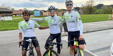 Das RMV Uzwil-Trio Yoseif Desta, Cyrill Gätzi und Pascal Tappeiner startet am GP Filona in den Farben des Cycling Team Ostschweiz.