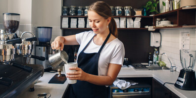 In niedrigqualifizierten Jobs sind die Anforderungen an das Sprachniveau deutlich tiefer. Dies erklärt den hohen Anteil der Ukrainerinnen im Gastgewerbe und im Detailhandel. 
