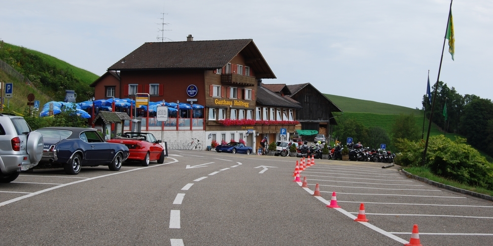 Die Hulftegg zwischen Mühlrüti SG und Steg ZH ist ein beliebter Pass bei Motorradfahrern – und offenbar bei Töff-Tunern und -Rasern. (Archivbild)
