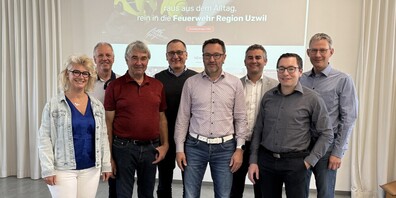 Die Vorstandsmitglieder vorne v.l.: Petra Mosimann (ehemalig, Zuzwil), Wisi Schilliger (ehemalig, Oberuzwil), Peter Zuberbühler (Niederhelfenschwil), und Yves Beutler (Uzwil) ) / hinten v.l.: Ruedi Müller (ehemalig, Uzwil), Bruno Rutishauser (Zuzwil), Alexander Bommeli (Oberbüren) und Andreas Eisenring (Oberuzwil)