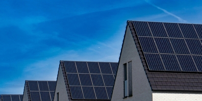 Neun von zehn Gemeinden im Linthgebiet sowie die Region Zürichsee-Linth machen bei der PV-Allianz für mehr Energie aus Photovoltaik mit. (Symbolbild)