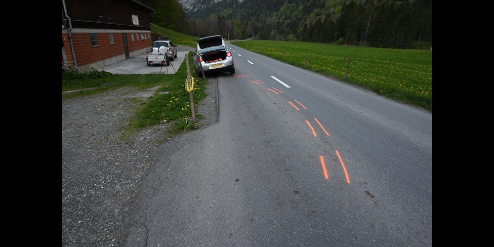 Selbstunfall in Vättis: Der 27-jährige Fahrer war in alkoholisiertem Zustand.