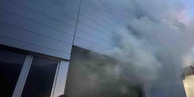 In der Kehrichtverbrennungsanlage von Trimmis GR ist am Samstagmorgen ein Brand ausgebrochen.