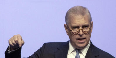 Prinz Andrew hält eine Rede bei einer ASEAN-Konferenz in Thailand. (Foto: Sakchai Lalit/ AP/KEYSTONE /SDA)