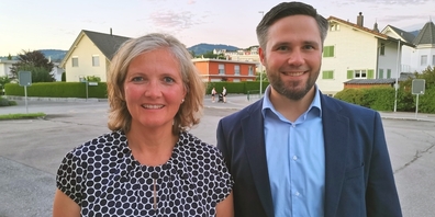 Einstimmig nominiert: Heidi Romer (bisher, l.) als Gemeindepräsidentin und Sandro Morelli (neu) als Mitglied der GPK.