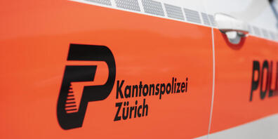 Die Zürche Kantonspolizei verhaftete am Montag einen mutmasslichen Dealer in einer Notunterkunft. Der 31-Jährige hatte am Vortag einen Diebstahl gemeldet. (Symbolbild)