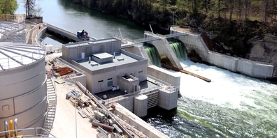 Mit 30 bis 40 GWh mehr pro Jahr hält die St.Galler Kantonsregierung das Potenzial eines Wasserkraft-Ausbaus für zu gering. (Symbolbild)