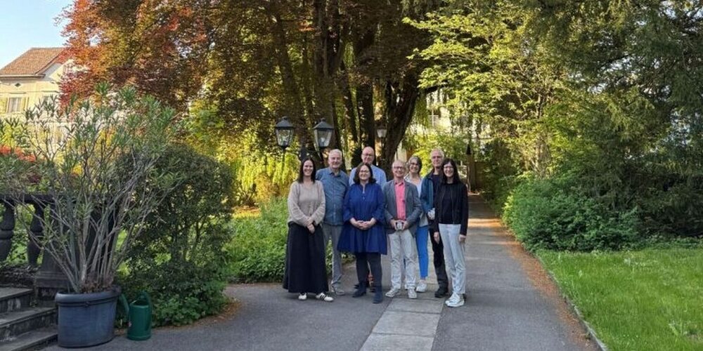 Sie haben gemeinsam das Baumquartett ermöglicht: Jennifer Jensen-Zünd, Karl Zünd, Esther Gächter-Kobler, Ruedi Mattle, Karl Zoller, Sabina Saggioro, Thomas Oesch, Irene Schocher