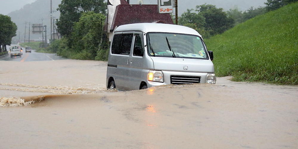Schwere Unwetter haben in Japan zu Überschwemmungen geführt.