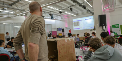In Zusammenarbeit mit Smartfeld bot die OST an allen drei Standorten einen Future-Pitch an - hier am Beispiel St.Gallen. 