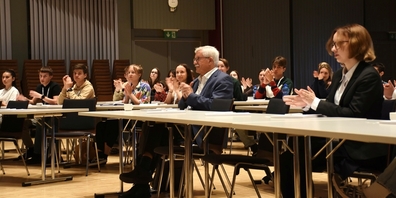Einer der Gäste der Jugendsession war der Schweizer Diplomat Martin Dahinden (Mitte), von 2014 bis 2019 Botschafter in den USA.