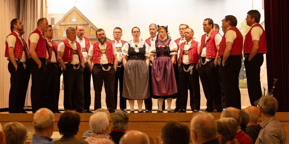 Musikalische Eröffnung durch den Jodelclub Kirchberg - Bazenheid.