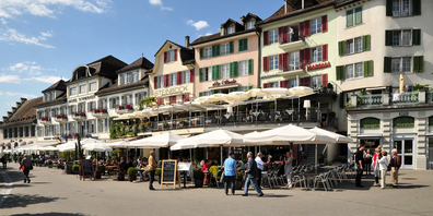 Am Seequai in Rapperswil kam es Samstagabend zu einer Massenschlägerei.