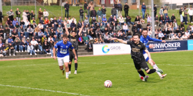 Die wohl spielentscheidende Szene: Ivic legt Shabani im Strafraum. Altstättens Spielertrainer setzte den Ball im Anschluss an Pfosten. 