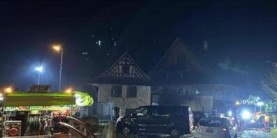 Die Feuerwehr Knonaueramt rückte in der Nacht auf Sonntag wegen eines Brandes in einer Küche aus.