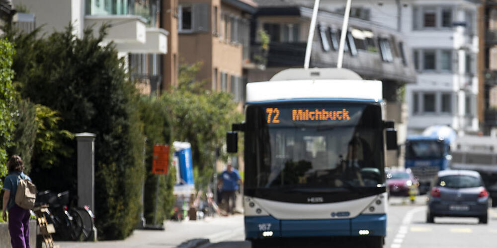 Der Zürcher Kantonsrat will kein Tempo 30 auf Hauptstrassen. Unter anderem sei der öffentliche Verkehr davon betroffen, hiess es. (Archivbild)