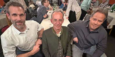 Verwaltungsratspräsident Andreas von Sprecher, flankiert von Geschäftsführer Rolf Mutzner (links)  und Verwaltungsrat Matthias Baechler.