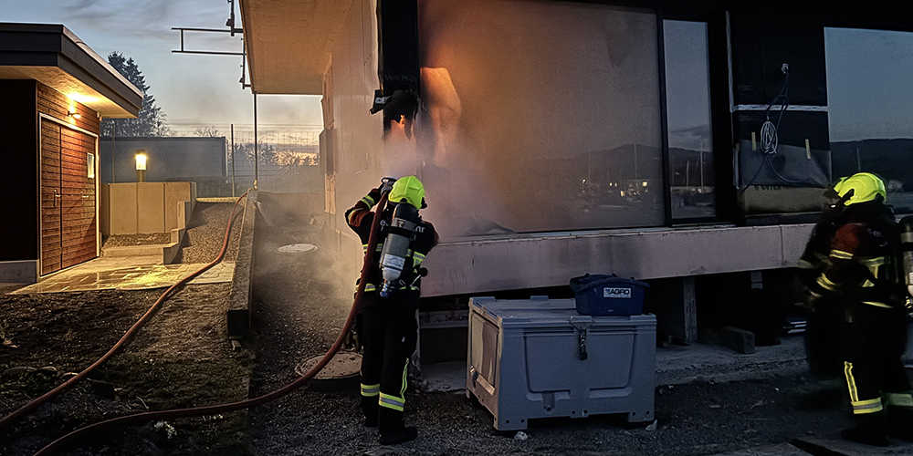Die Flammen wurden rasch gelöscht.