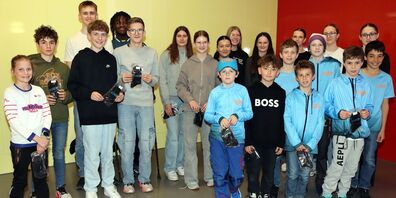 Nach der Tauschbörse wurde beim Spiel ohne Grenzen in der Turnhalle viel gelacht. Der Spass stand im Vordergrund sowie das gegenseitige Kennenlernen von jüngeren und älteren Athletinnen und Athleten.