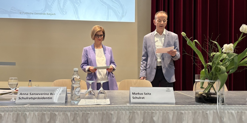 Schulratspräsidentin Anna Sanseverino und Gemeindepräsident Urs Lüchinger