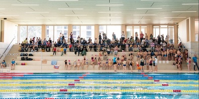 Die Schülerinnen und Schüler hatten viel Spass am Schwimmen.