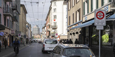 Das Tagfahrverbot an der Langstrasse spülte der Stadt Zürich im vergangenen Jahr viel Geld in die Kasse. (Symbolbild)