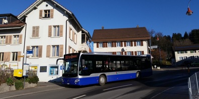  Im Bereich der Bushaltestellen werden auch neue Gehwege und  Schutzinseln erstellt. 