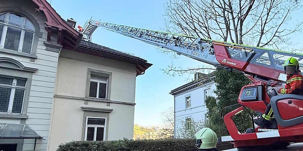 Der Brand im Estrich des Mehrfamilienhauses in St. Gallen dürfte auf eine Kaffeerösterei zurückzuführen sein.