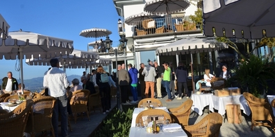 Das Aussichtsrestaurant «Luegeten» ob Pfäfffikon ist mit neuem Konzept von Michel Péclard wieder eröffnet.