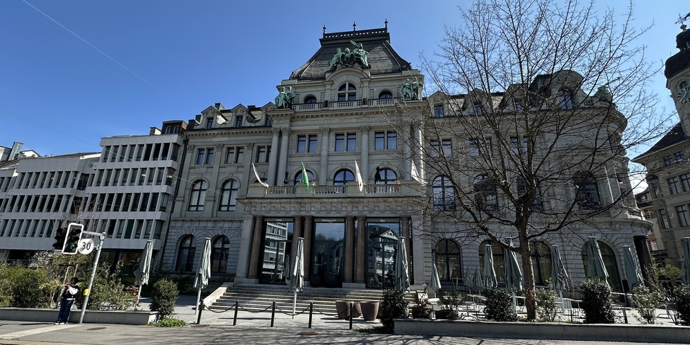 Globus St. Gallen.