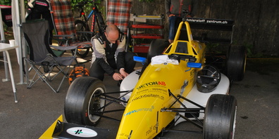 Wenn es ums Gewinnen bei den ACS Auto-Renntagen Frauenfeld geht, ist Philip Egli ein Routinier. Was ist sein Erfolgsrezept für den Parcours auf der Grossen Allmend? Und was könnte seinen zehnten Sieg in Serie verhindern?