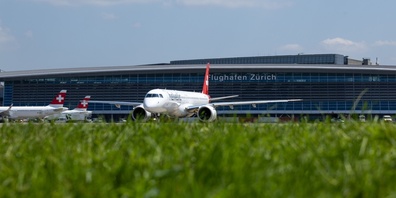 Knallgeräusche am Flughafen Zürich zum Schutz der Vögel. 